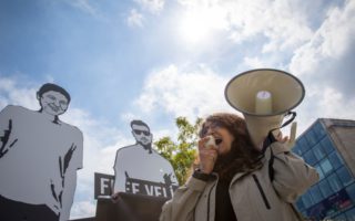 Turquía: “Nosotros tampoco nos vamos a ir a ninguna parte”: activistas se solidarizan con la destacada defensora de los derechos humanos