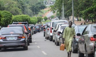 Nigeria: La retirada de la subvención para combustible no debe exacerbar la pobreza