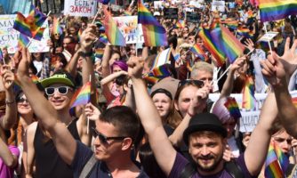 Ucrania: La decisión del Tribunal Supremo que reconoce como familia a las parejas del mismo sexo, un importante paso adelante para los derechos LGBTI
