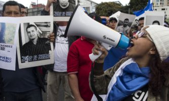 Américas: Estados intensifican ofensiva contra la sociedad civil mediante “leyes anti-ONG»
