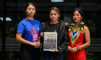 Ecuador: las Guerreras por la Amazonía exigen eliminar los mecheros cinco años después de una sentencia histórica 
