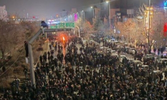 Irán: Pongan fin a la campaña intensificada de ejecuciones arbitrarias y condenas a muerte contra manifestantes