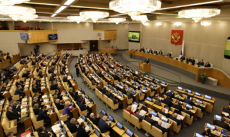 Rusia: El proyecto de ley que impone amplias restricciones a las personas críticas con el gobierno que viven el extranjero utiliza el castigo para silenciar la disidencia
