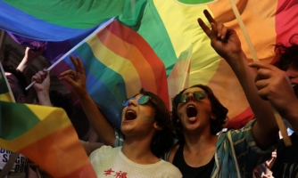 La represión turca de grupos y activistas LGBTI forma parte de una creciente crisis de derechos